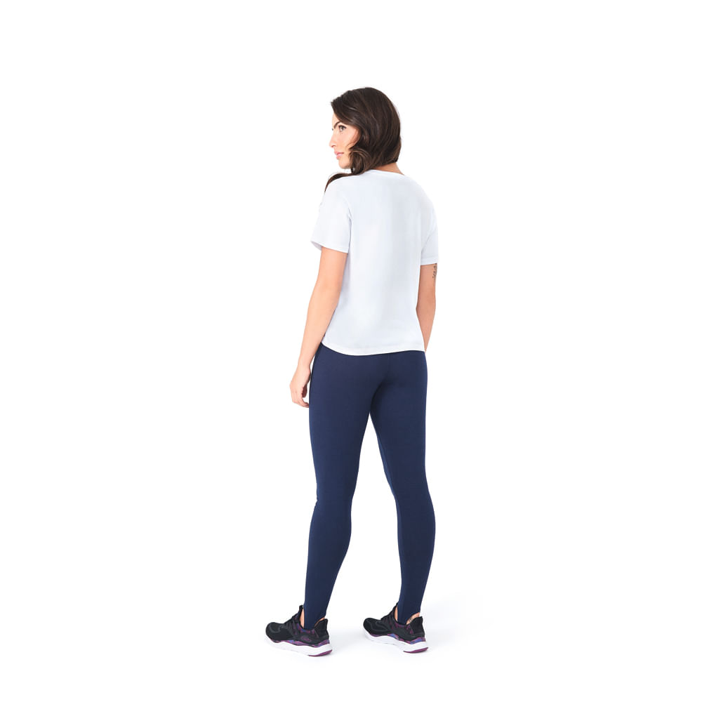camiseta básica feminina renner
